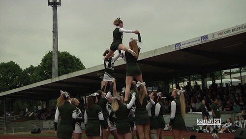 Im Profil: Sarah Möller und Leonie Boecker, Cheerleader