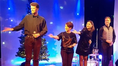 Krefelder Kulturcocktail: Musical meets X-Mas, Ausstellung von Sepideh Sadeghi episode artwork