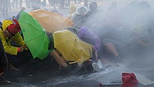 News-Magazin Spezial: G20-Proteste - Repressionen gegen Demonstranten
