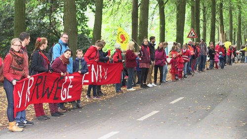 Rote Linie fürs Klima – Demonstration vom Bündnis "Klimaalarm" in Münster