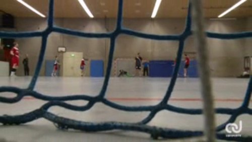 In Farbe: Handball, Hörsaalslam, Boulderhalle