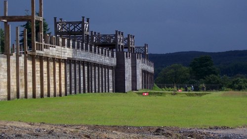 MNSTR.TV: Römerlager "Aliso" in Haltern am See, Neues Versammlungsgesetz NRW