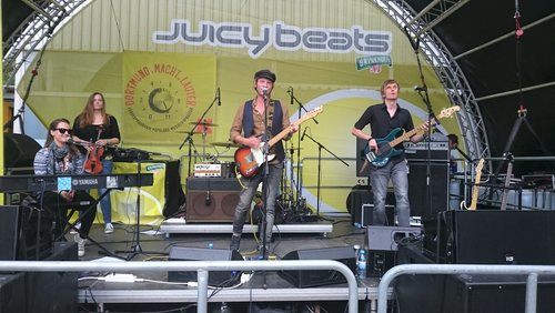 DO-MU-KU-MA: "Pele Caster" beim Juicy Beats Festival 2017 in Dortmund
