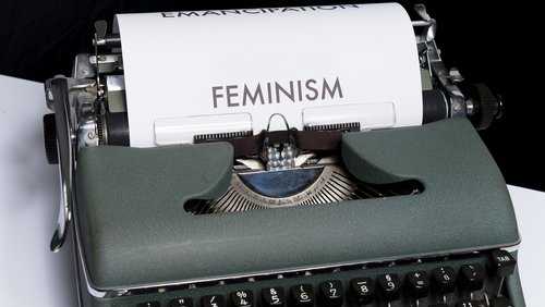 EQUALS - Feminismus bei Radio Q: Die Geschichte des Feminismus