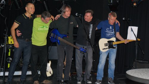 DO-MU-KU-MA: "Die Hinterhofband", Rock-Pop-Band aus Dortmund