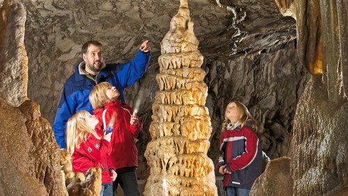 Radio Iserlohn unterwegs: Dechenhöhle – Tropfsteinhöhle und Deutsches Höhlenmuseum Iserlohn