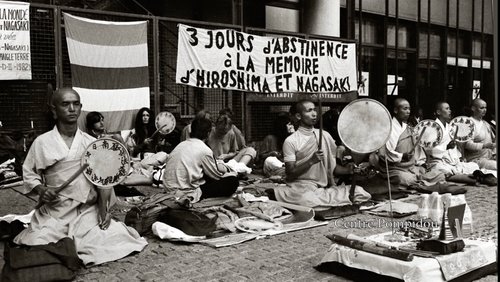 MNSTR.TV: Friedensmarsch 1981 in Paris, Markthalle in Greven, Friedensreiter