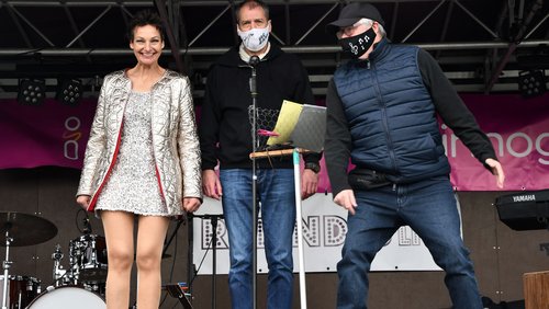 Musik aus dem Sauerland: Relindis Bergmann, Künstlerin und Comedian - Autokino-Show