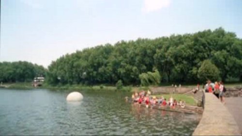 MS - meine Stadt: Weiße Kugeln auf dem Aasee in Münster