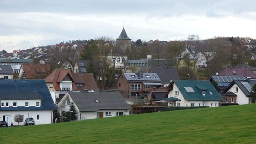 Do biste platt 587: Jupp Dahme - Lank un twiäs düör't Duarpliäwen (Dorfleben)