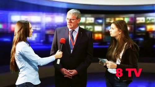 8 TV: Maxi Biewer im Interview, Projektwoche Gesamtschule Siegburg