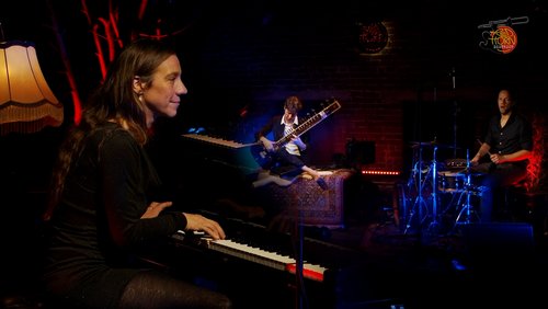 Neulich im Red Horn District: Woman Power in Jazz - Beate Wein, Pianistin