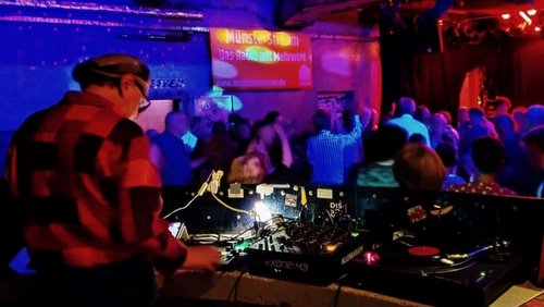 B-Side-Funk: Faltenrock-Party in der Sputnikhalle in Münster