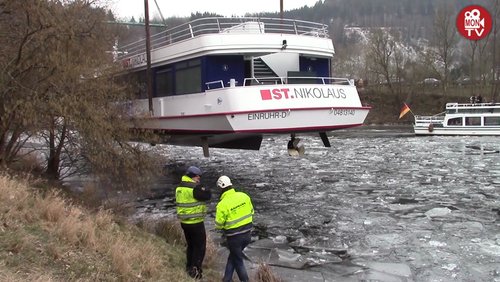 Auf die Socken machen: St. Nikolaus - Schiff auf dem Rursee