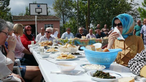 Im Glashaus: Deutsch-türkische Frauenbegegnungen