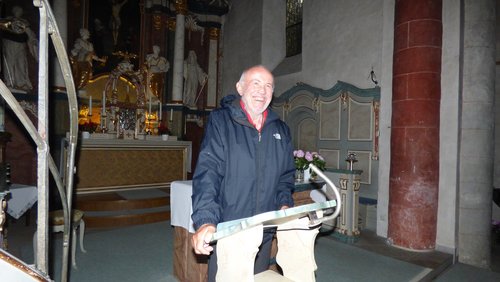 Do biste platt 648: Pfarrkirche St. Peter und Paul in Wormbach - Stonehenge im Sauerland