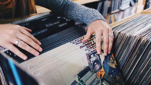 Quadrophonie: King Gizzard & The Lizard Wizard, Botticelli Baby, Audio88 & Yassin, Django Django