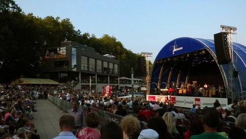 Easy Listening: 50 Jahre "Woodstock", "AaSeerenaden 2019" – Open-Air-Musikfestival in Münster