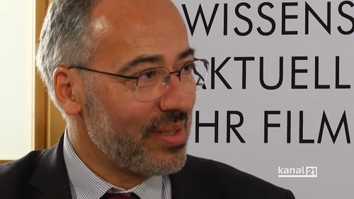 Rotes Sofa: Prof. Daniel Süss, ZHAW