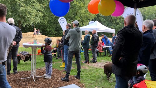 Kinder machen Podcast - Einweihungsfeier der Dirtbahn in Grefrath-Vinkrath