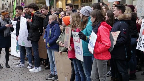 MNSTR.TV: "Fridays for Future"-Bewegung, Aktion zur Weltklimakonferenz