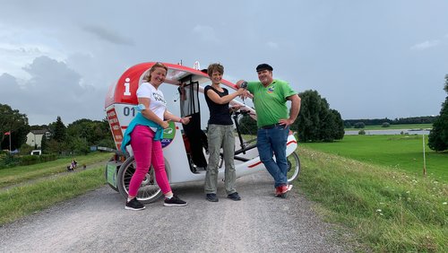 Tief im Westen: Deichsause in Duisburg