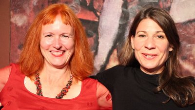 Theatertalk: Carola von Seckendorff und Cornelia Kupferschmid – Schauspielerinnen von "FreiFrau" episode artwork