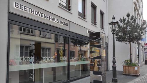 Hier und Jetzt: Emotionen, Outdoor-Trends, Beethoven-Rundgang