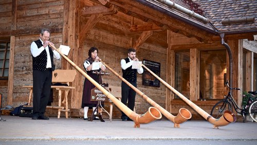 Ulli Sonntag, Alphorn-Spieler in Velbert