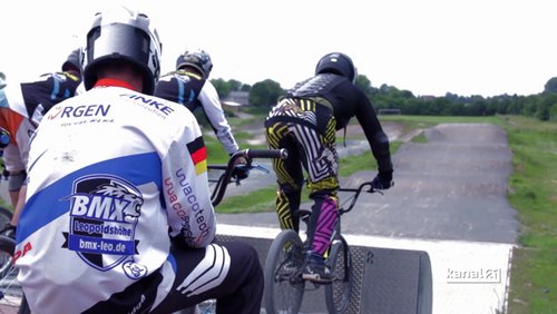 HotSpot21: BMX Racing in Lepoldshöhe, Cheerleader der Bielefeld Bulldogs, Lasertag