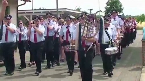 SÄLZER.TV: Fachwerk an der Vielser Straße, Schützenfest in Oberntudorf, Fischbestand der Heder