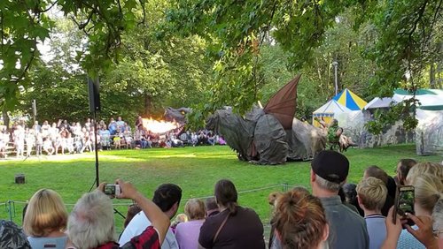 DieHausis: Mittelaltermarkt auf Schloss Strünkede in Herne