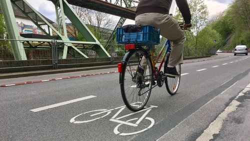 Von Rädern: Der Radweg, das unbekannte Stück Infrastruktur