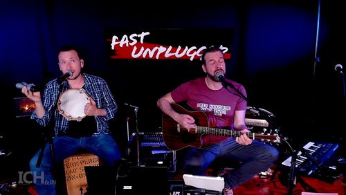 ICH & DU - fast unplugged: Vera Deckers - Kabarettistin, Kira & Anders - Akrobaten