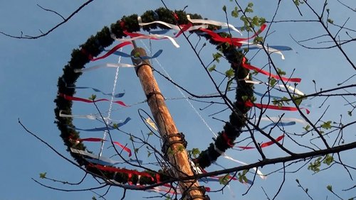 SÄLZER.TV: Maibaum in Verlar, Dartverein in Scharmede, Triathlet Andreas Niedrig